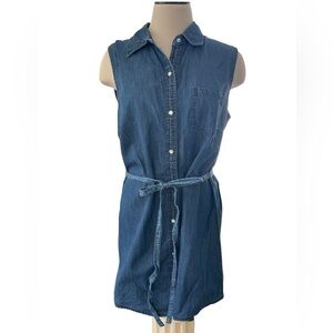 CC‎ Chambray Blue Denim Sleeveless Classic Tie Waist Pearl Buttons Size Large